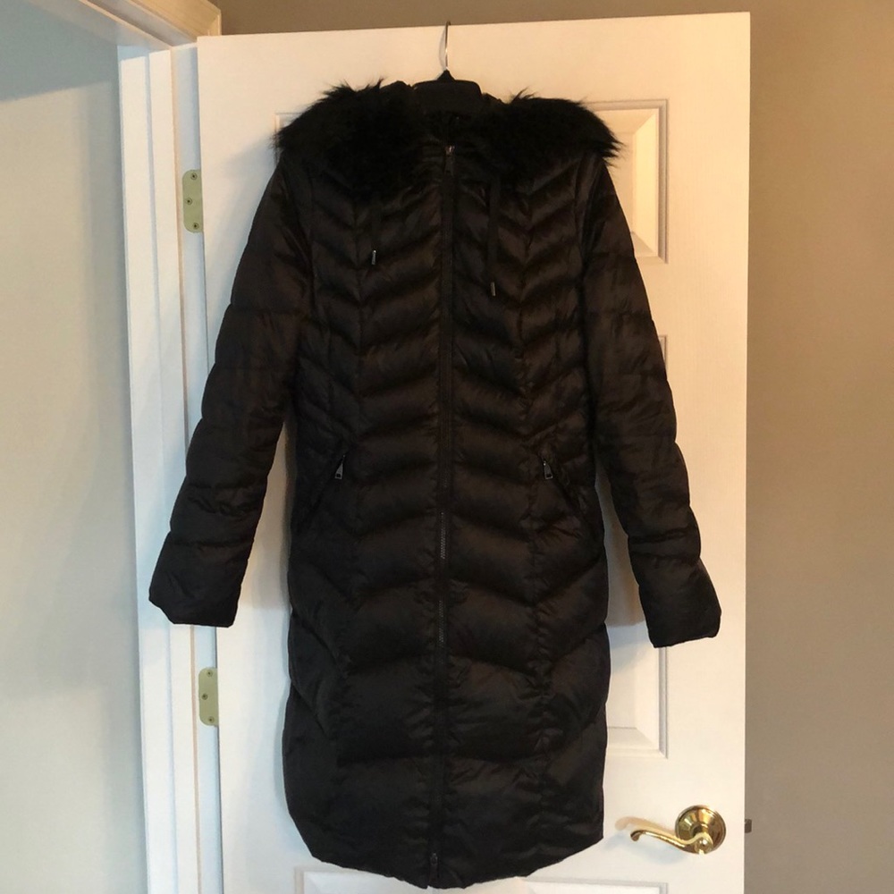 T Tahari Black Puffer Coat with Fur Trim
